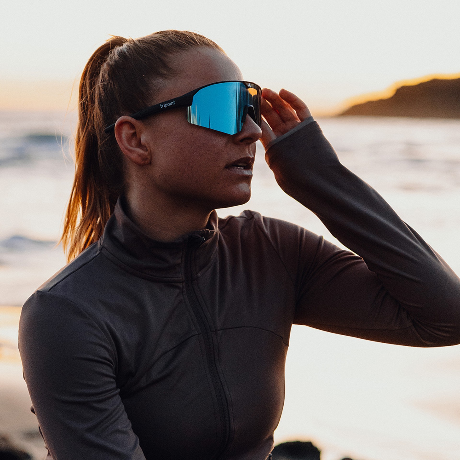 crystal LAKE 黒サンダル 005 Lake Victoria Small Matt Black / Smoke Blue Multi - Tripoint