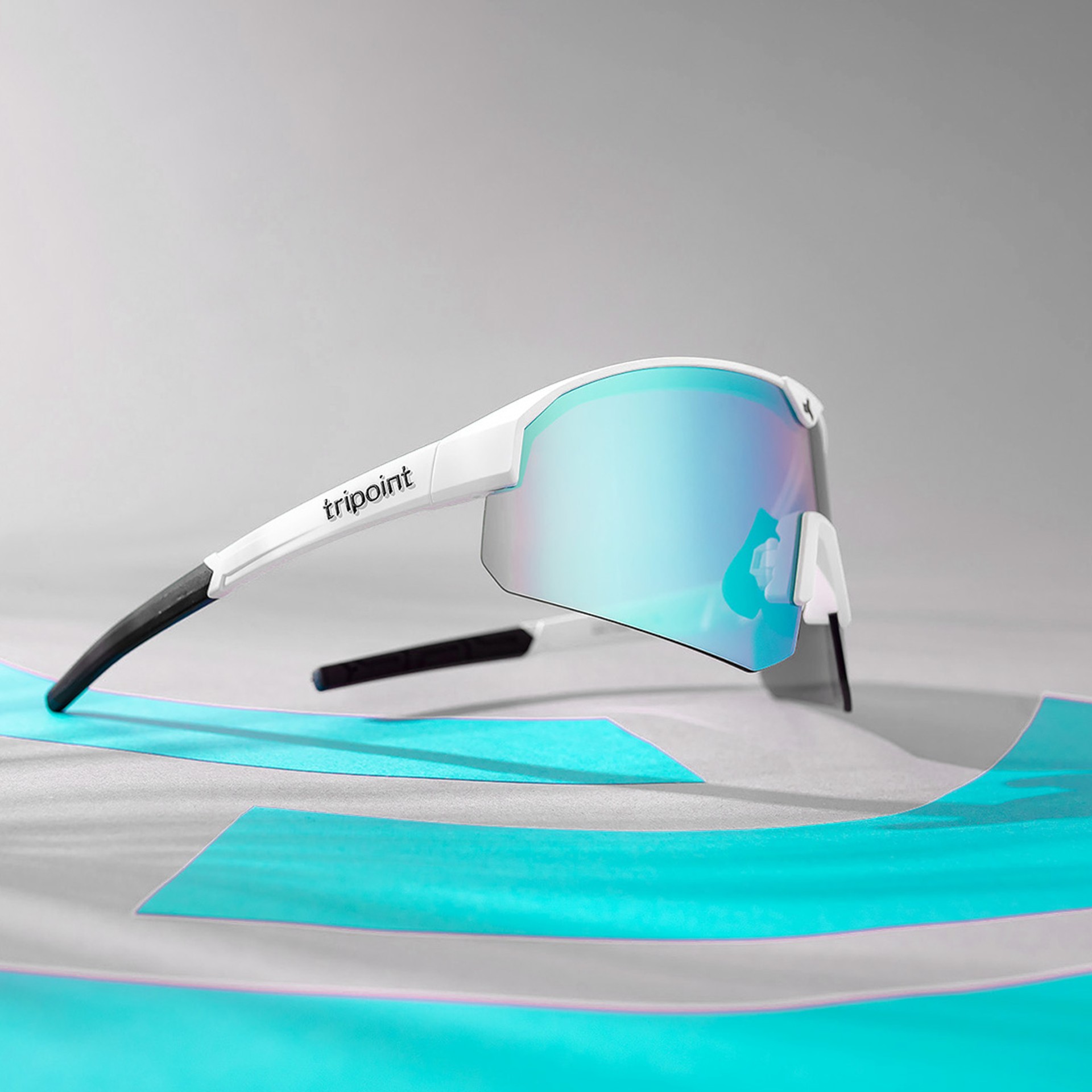 005 Lake Victoria Small Matt White / Smoke Blue Multi - Tripoint